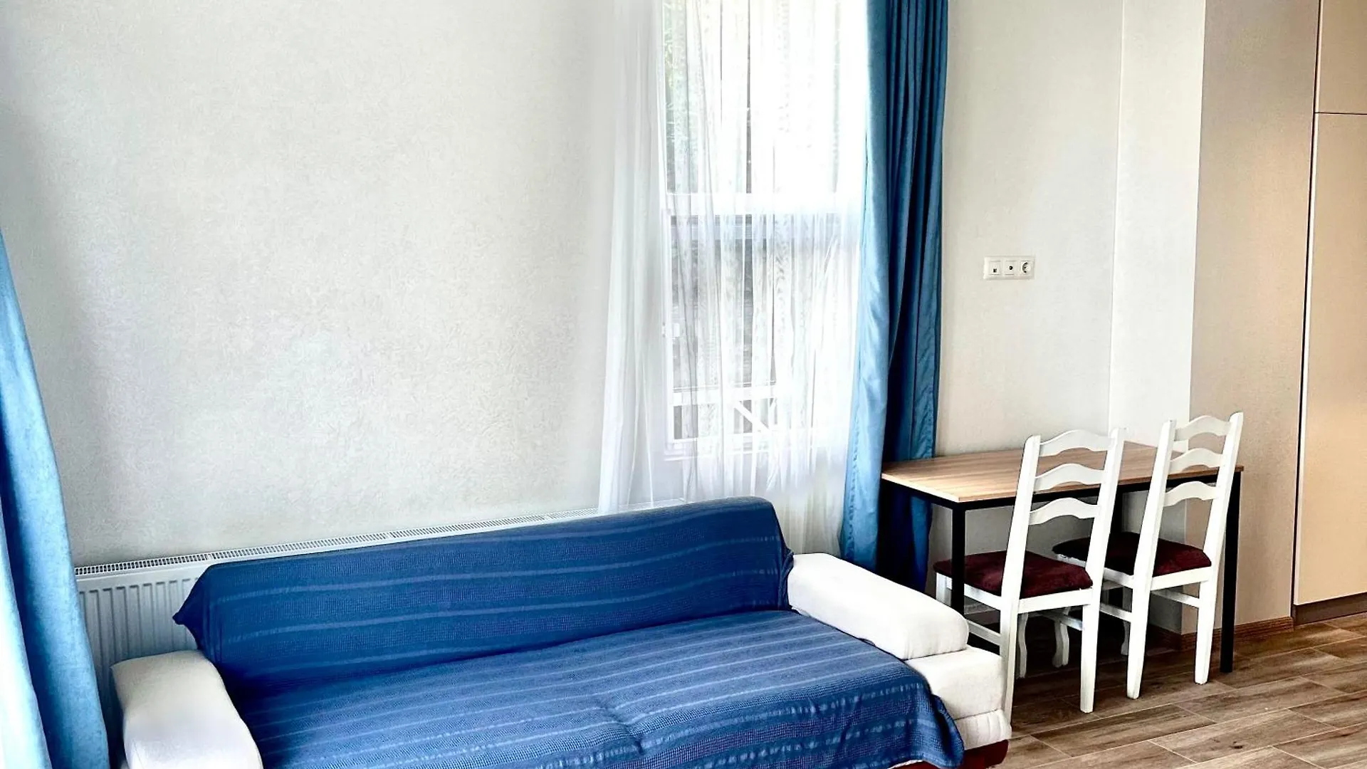 Seaside Apartment_Abuseridze Batumi Apartment